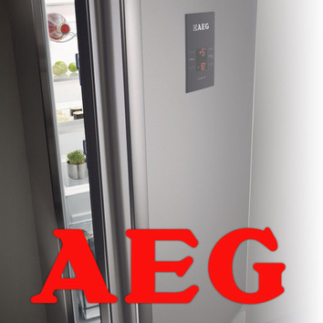 работающий холодильник AEG