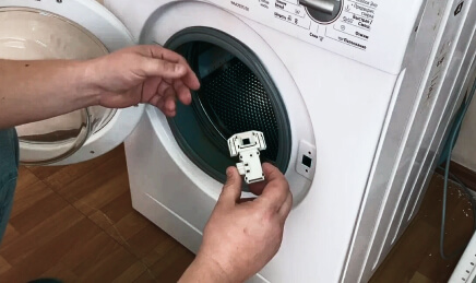 Почему необходим ремонт и замена УБЛ в стиральной машине AEG